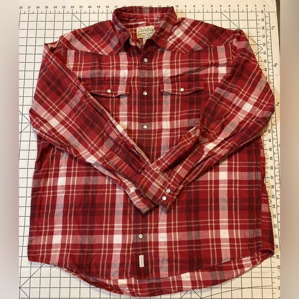 Cabela’s Men’s Large Red Plaid Pearl Snap Western Style Button Down Shirt